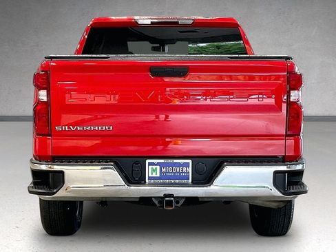 Used 2021 Chevrolet Silverado 1500 LT AWD/4WD image 6
