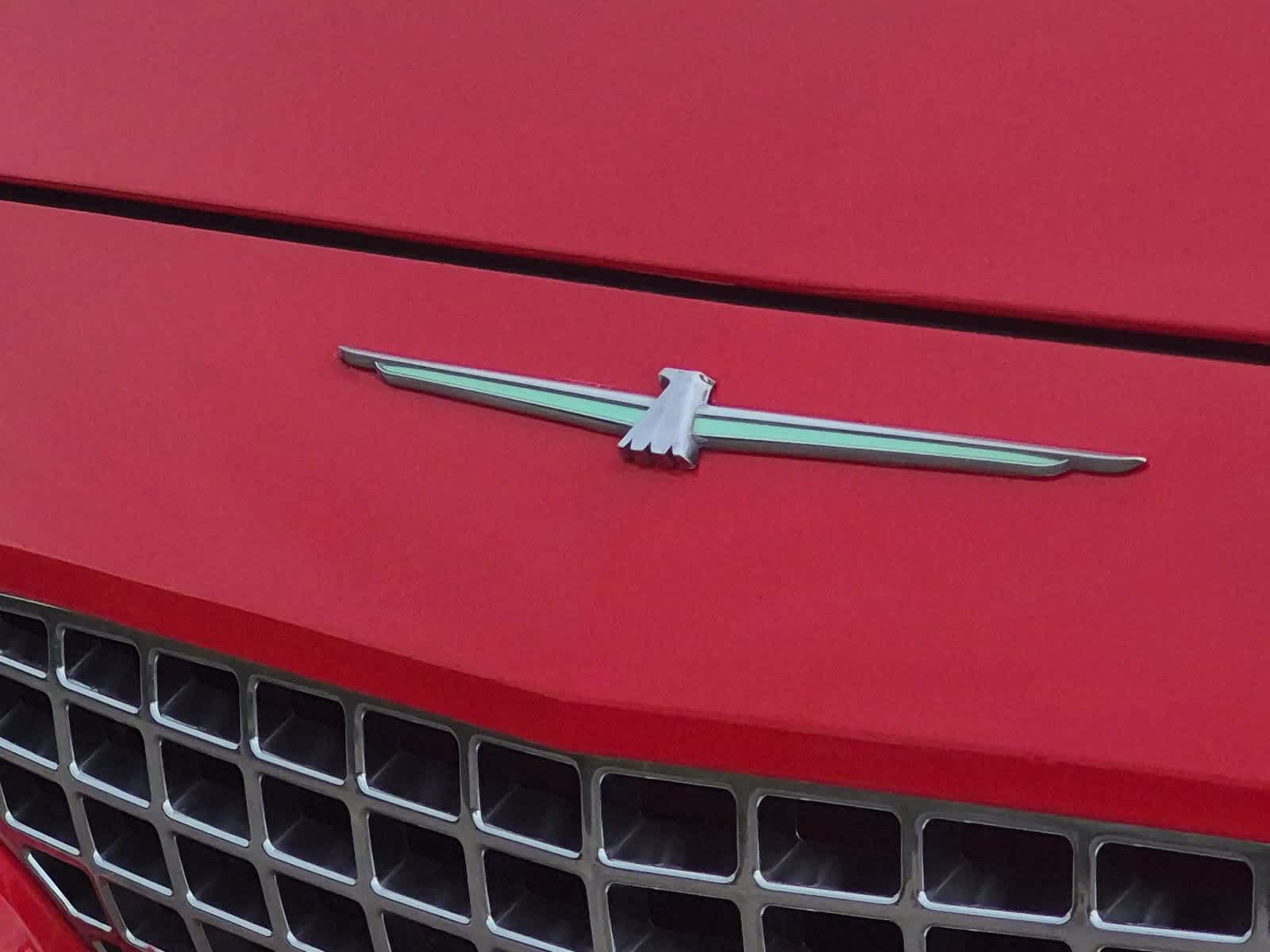 Used 2005 Ford Thunderbird RWD image 12