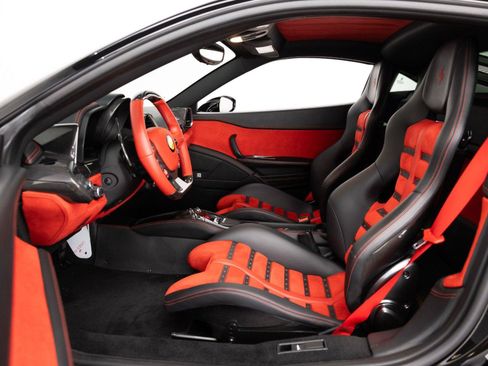 Certified 2015 Ferrari 458 Italia Coupe RWD image 46