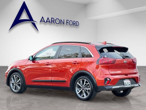 Used 2020 Kia Niro Touring image 3