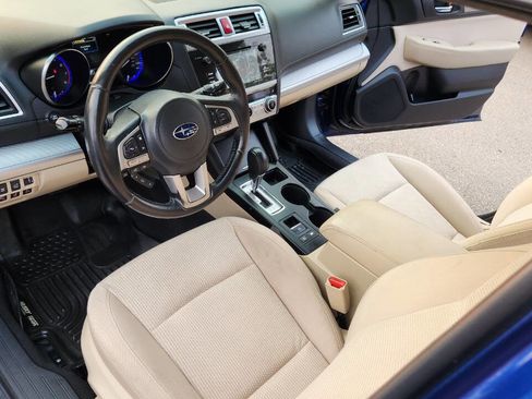 Used 2017 Subaru Outback 2.5i Premium image 28