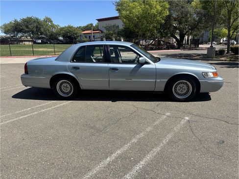 Used 2002 Mercury Grand Marquis LS RWD image 5