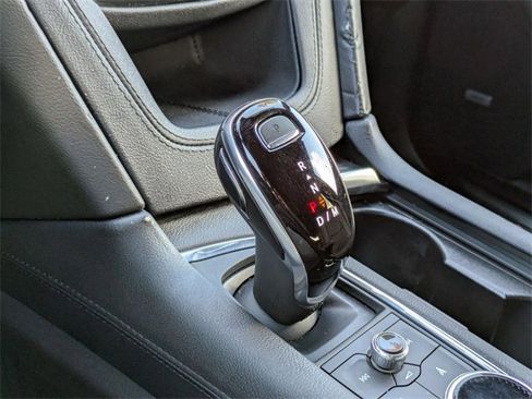 Certified 2022 Cadillac XT5 Sportv w/ Technology Package image 17