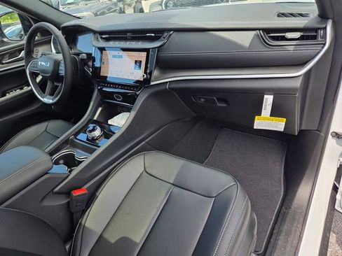 New 2026 Jeep Grand Cherokee L Limited RWD image 16