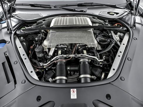 Used 2017 Porsche Panamera Turbo image 17