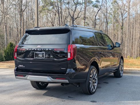 New 2026 Ford Expedition Max Platinum w/ Platinum Ultimate Package image 3
