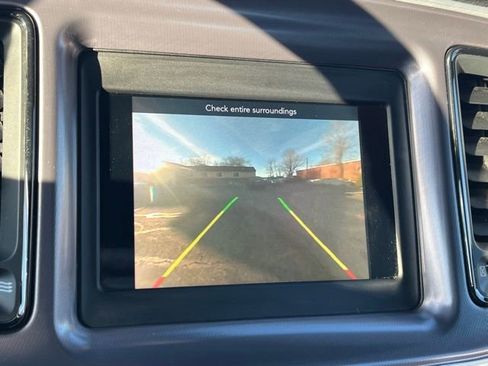 Used 2019 Dodge Challenger R/T image 31