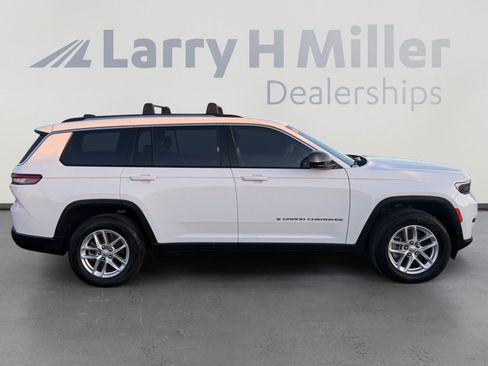 Used 2023 Jeep Grand Cherokee L Laredo image 6
