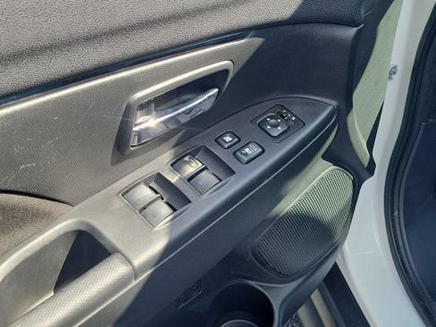 Used 2017 Mitsubishi Outlander Sport ES FWD image 15