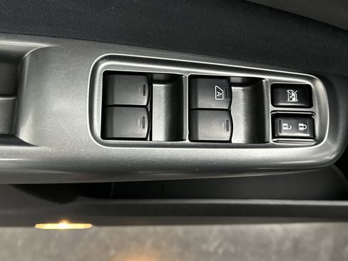 Used 2011 Subaru Forester 2.5X Limited w/ Popular Equipment Group 4B image 17