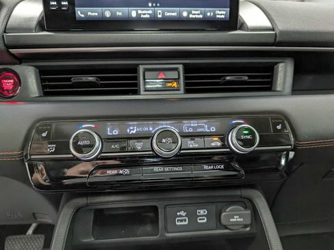 Certified 2023 Honda Pilot TrailSport image 32