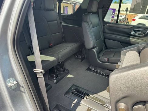 Used 2022 Chevrolet Tahoe LT w/ Luxury Package AWD/4WD image 21