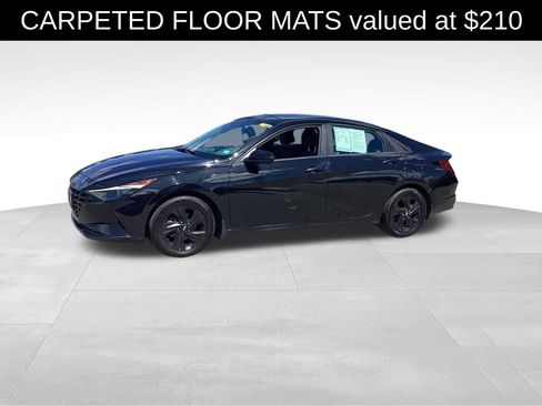 Used 2023 Hyundai Elantra SEL FWD image 3