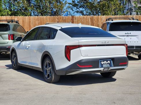 New 2026 Kia K4 FWD image 3