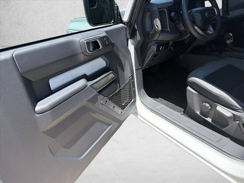 New 2026 Ford Bronco 2-Door AWD/4WD image 9