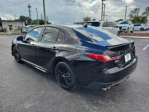 Used 2026 Toyota Camry SE image 4
