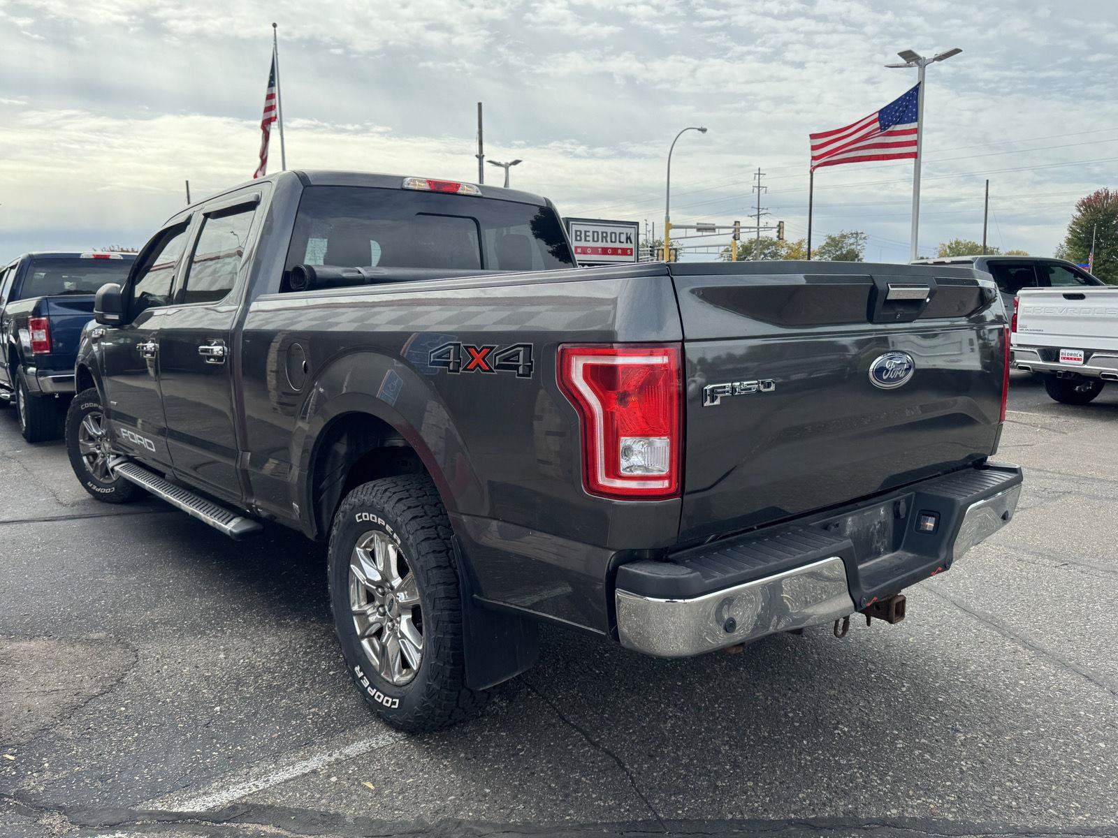 Used 2017 Ford F150 XLT w/ Equipment Group 302A Luxury AWD/4WD image 2