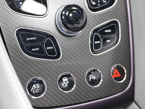 Used 2014 Aston Martin Vanquish Volante RWD image 44
