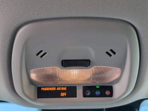 Used 2025 Chevrolet Trax ACTIV image 37