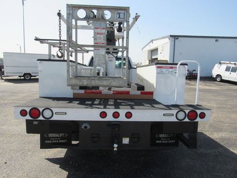Used 2021 Ford F550 4x4 Regular Cab Super Duty image 4