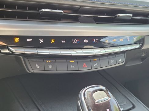Used 2024 Cadillac XT4 Sport FWD image 29