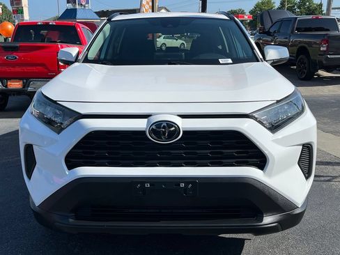 Used 2021 Toyota RAV4 LE FWD image 2