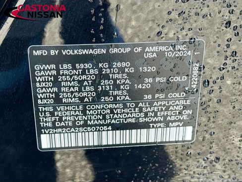 Used 2025 Volkswagen Atlas SE AWD/4WD image 42