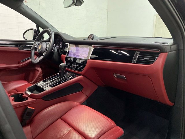 Used 2024 Porsche Macan S AWD/4WD image 24