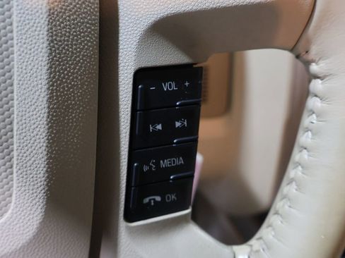 Used 2010 Ford Escape XLT image 30