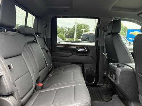 Used 2025 Chevrolet Silverado 2500 LT w/ Trail Boss Package AWD/4WD image 11