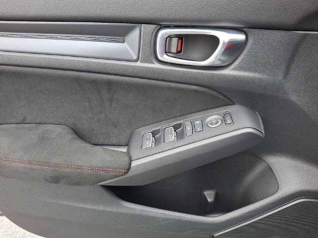 Used 2025 Honda Civic Type R image 12