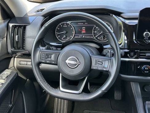 Certified 2025 Nissan Pathfinder SV FWD image 26