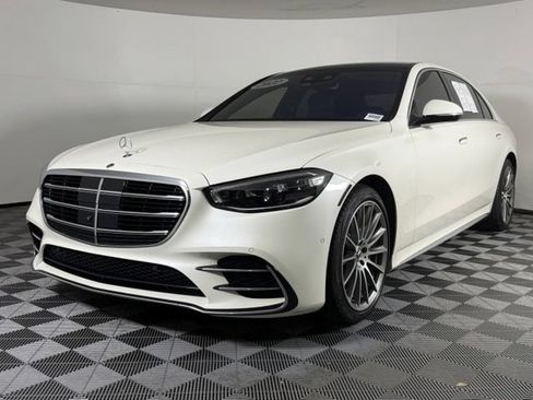 Used 2022 Mercedes-Benz S 500 4MATIC image 2