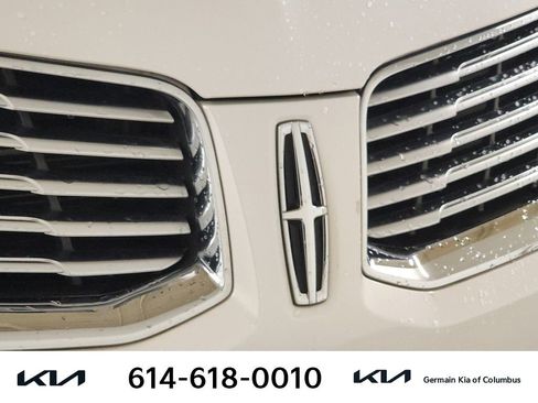 Used 2018 Lincoln MKX Reserve w/ Driver Assistance Package image 13