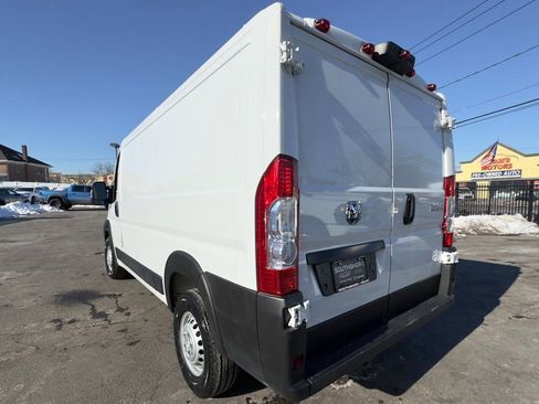 Used 2025 RAM ProMaster 2500 w/ Premium Convenience Group image 5