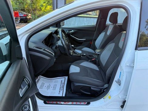 Used 2018 Ford Focus ST FWD image 10