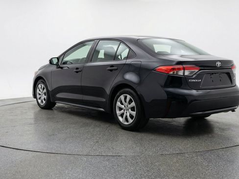 Used 2025 Toyota Corolla LE FWD image 6