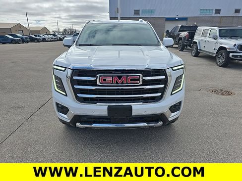 Used 2025 GMC Yukon Elevation image 2