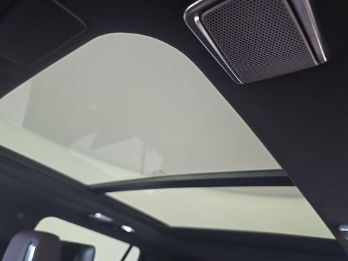 Certified 2023 Cadillac Escalade Sport Platinum w/ Heavy-Duty Trailer Package image 16