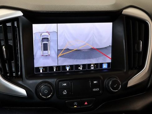 Certified 2024 GMC Terrain SLT w/ Tech Package image 20