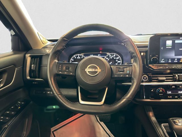 Used 2024 Nissan Pathfinder SL w/ SL Premium Package AWD/4WD image 13