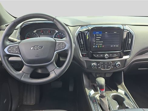 Used 2023 Chevrolet Traverse RS AWD/4WD image 9