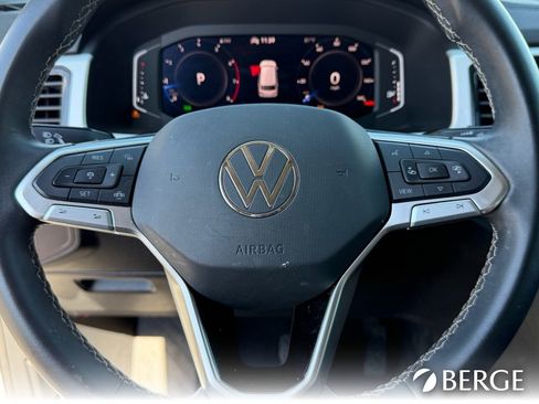 Used 2023 Volkswagen Atlas SE image 35