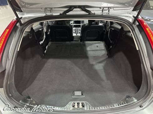 Used 2018 Volvo V60 T5 Dynamic w/ Vision Package AWD/4WD image 12