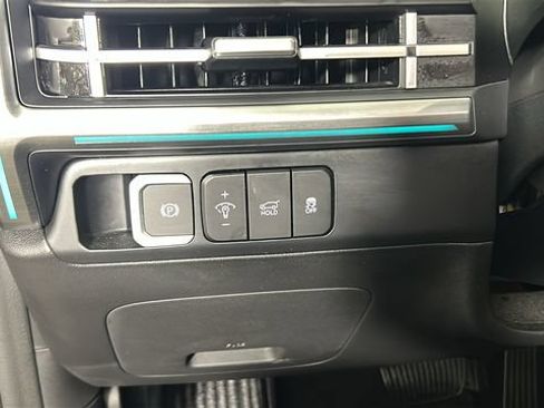 Used 2025 Hyundai Santa Fe Limited AWD/4WD image 19