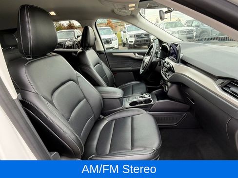 Used 2022 Ford Escape SEL image 16