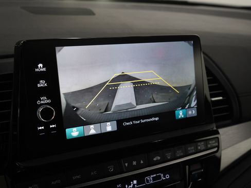 Used 2025 Honda Odyssey EX-L image 24