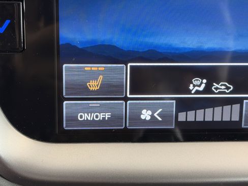 Used 2025 Subaru Legacy Premium image 23