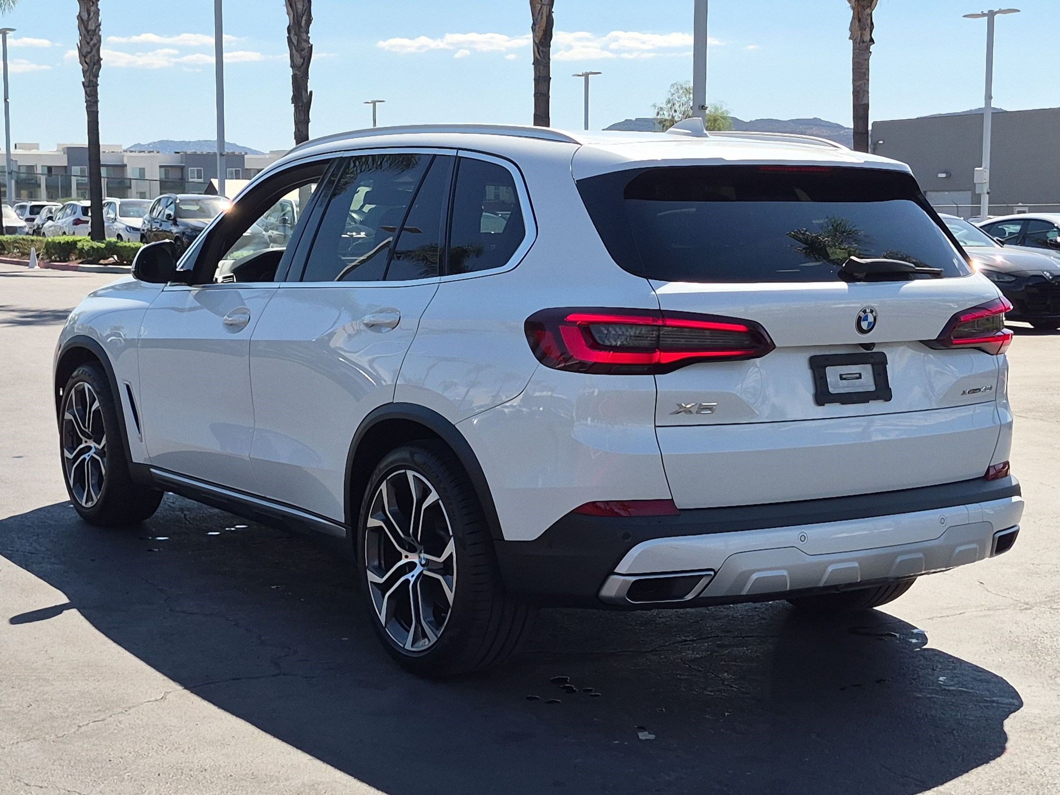 Certified 2022 BMW X5 xDrive40i w/ Climate Comfort Package AWD/4WD image 8