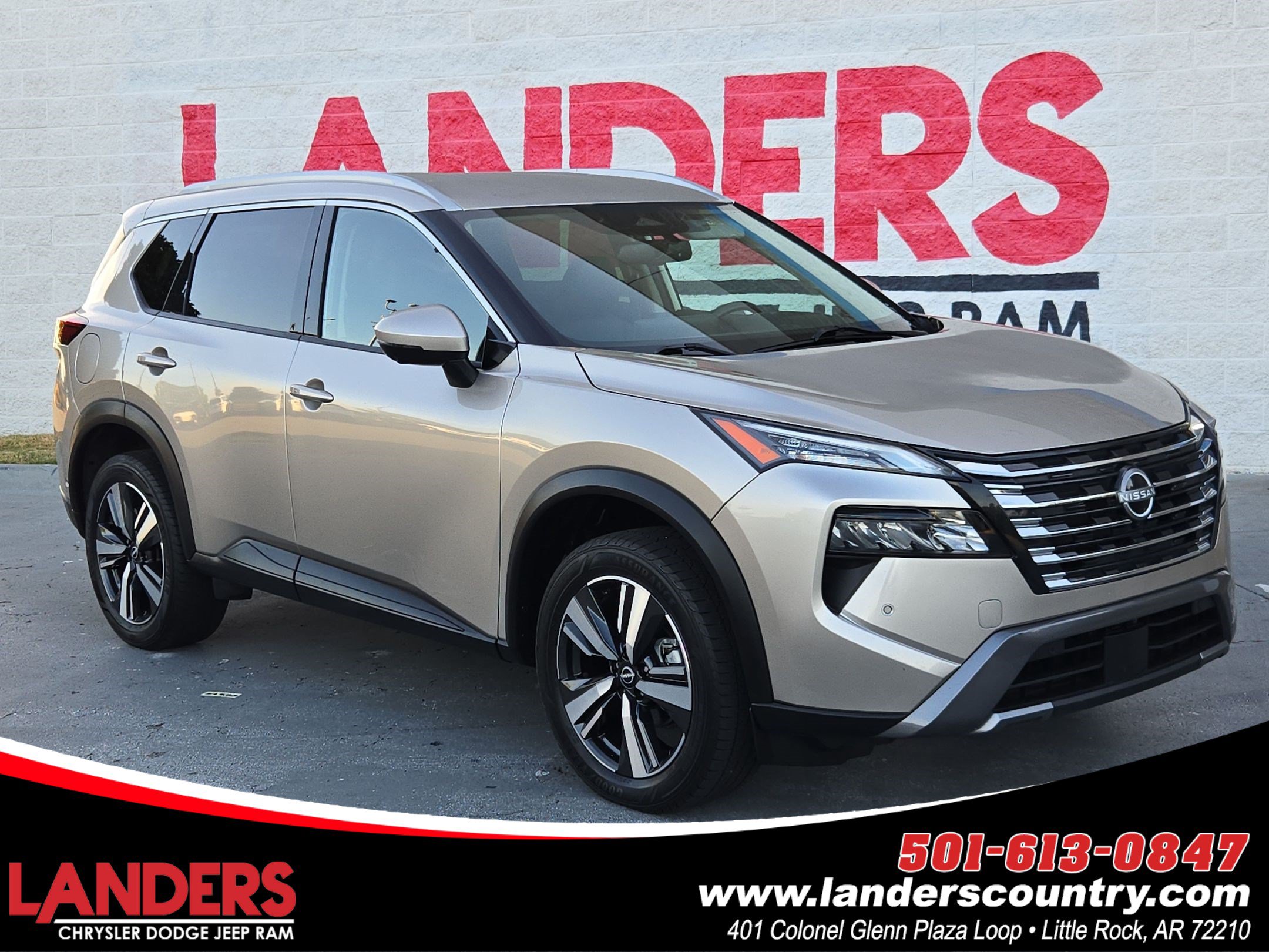 Used 2024 Nissan Rogue SL AWD/4WD image 1